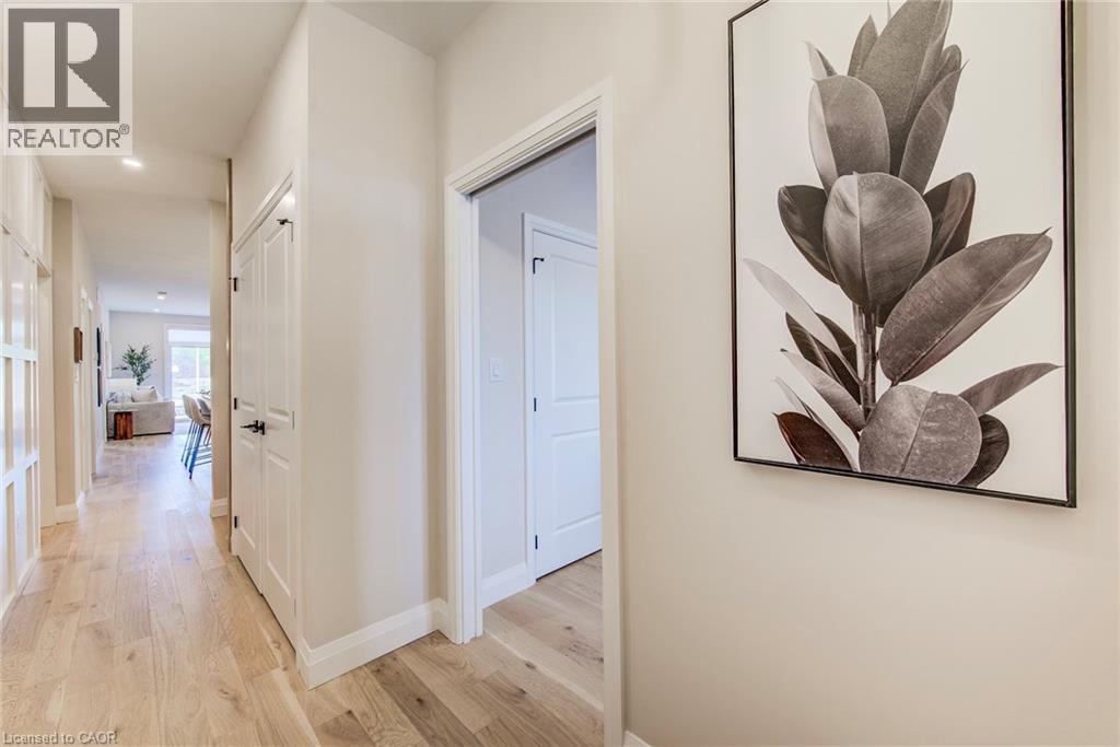 124 SOUTH PARKWOOD Boulevard thumbnail 4