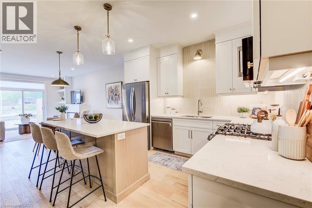 124 SOUTH PARKWOOD Boulevard thumbnail 9
