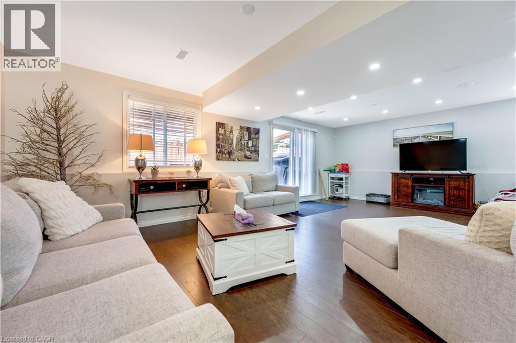 183 BUSH CLOVER Crescent thumbnail 10