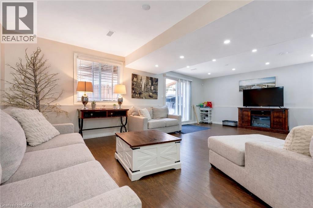 183 BUSH CLOVER Crescent thumbnail 25