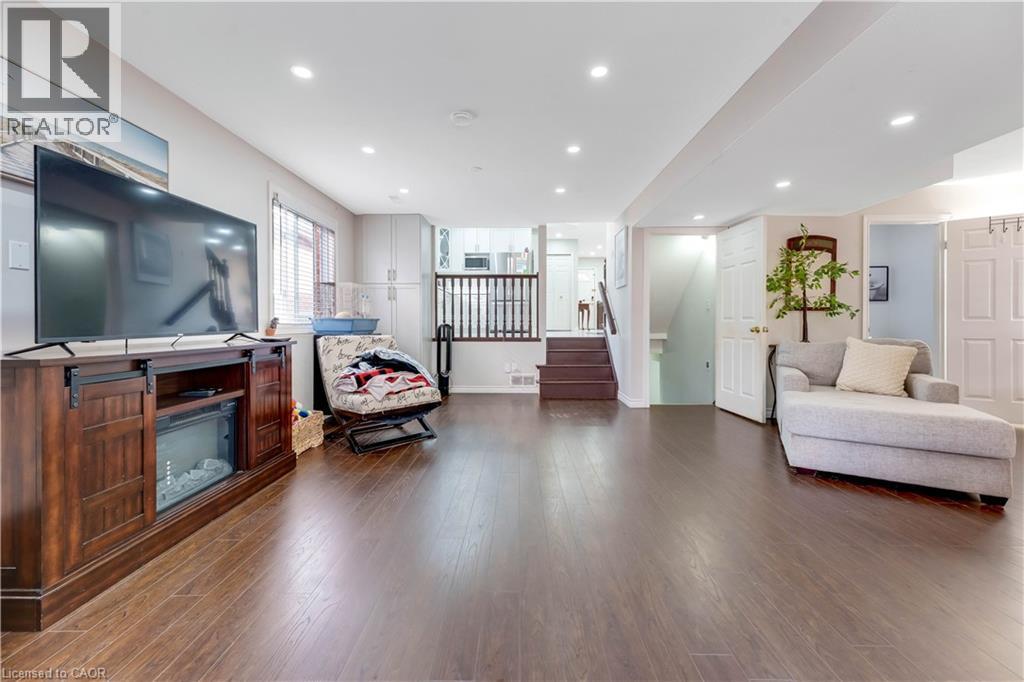 183 BUSH CLOVER Crescent thumbnail 7
