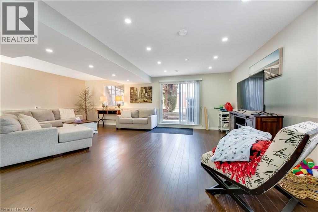 183 BUSH CLOVER Crescent thumbnail 8