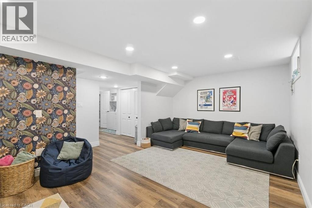 180 HIGHLAND Crescent Unit# 10 thumbnail 24