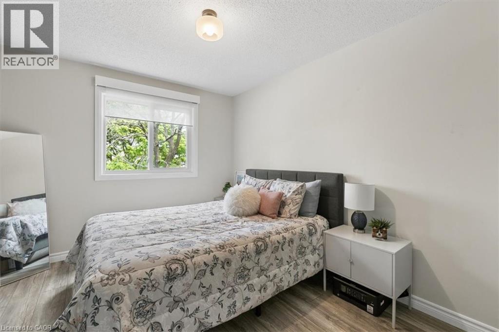 180 HIGHLAND Crescent Unit# 10 thumbnail 18