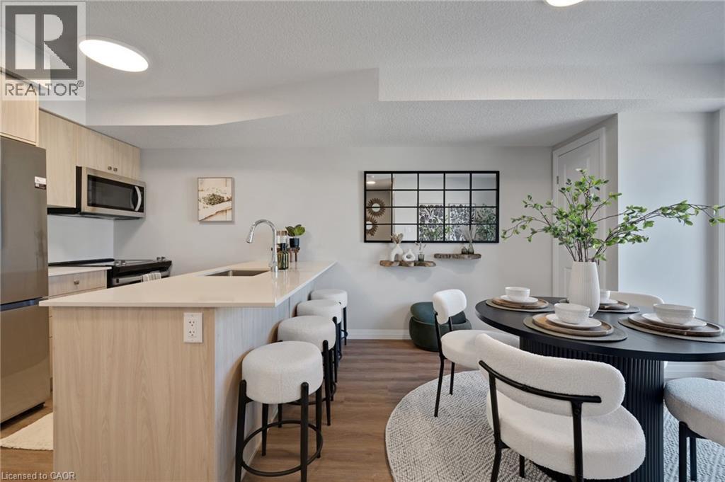 410 NORTHFIELD Drive W Unit# D11 thumbnail 10
