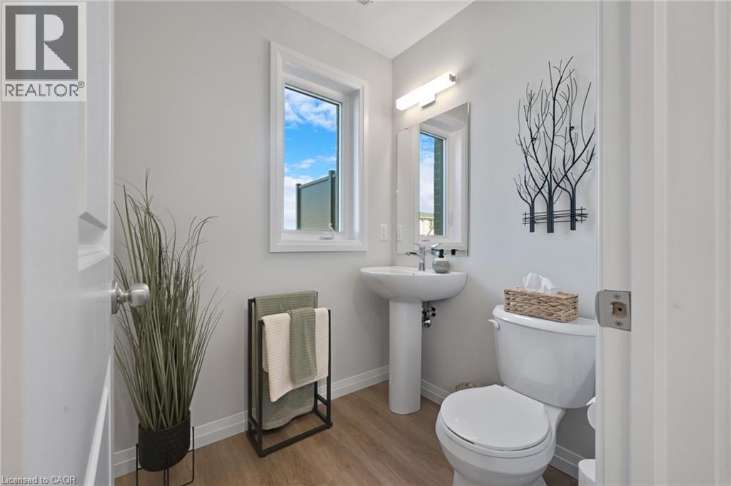 410 NORTHFIELD Drive W Unit# E16 thumbnail 15
