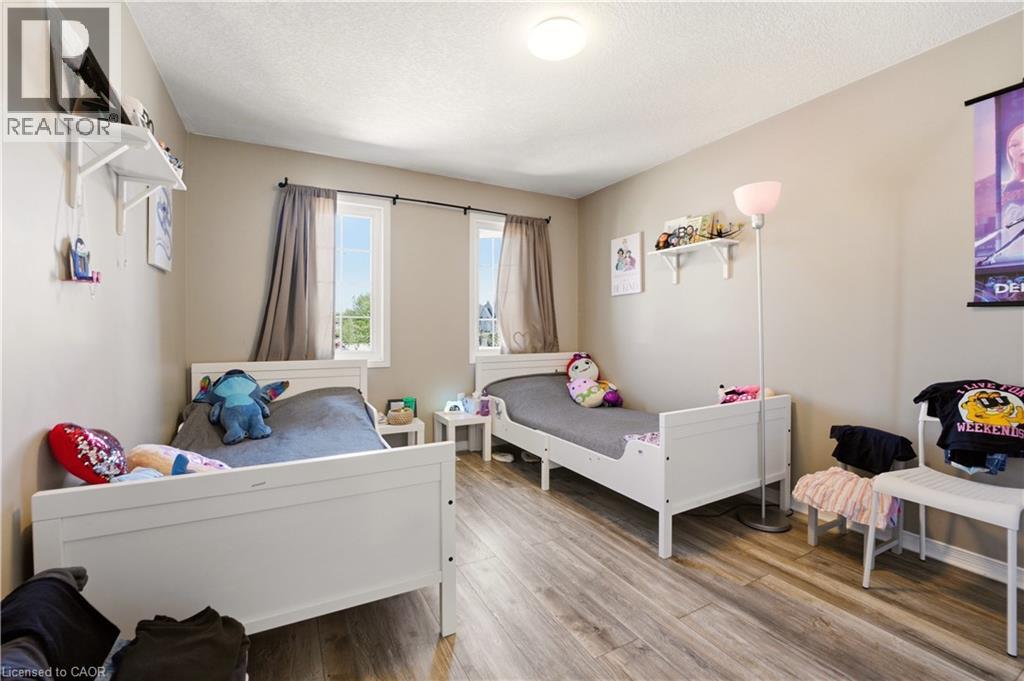 541 WILD IRIS Avenue thumbnail 15