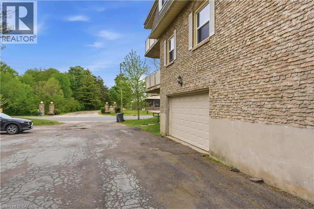 91 WESTMOUNT Road Unit# 3 thumbnail 3