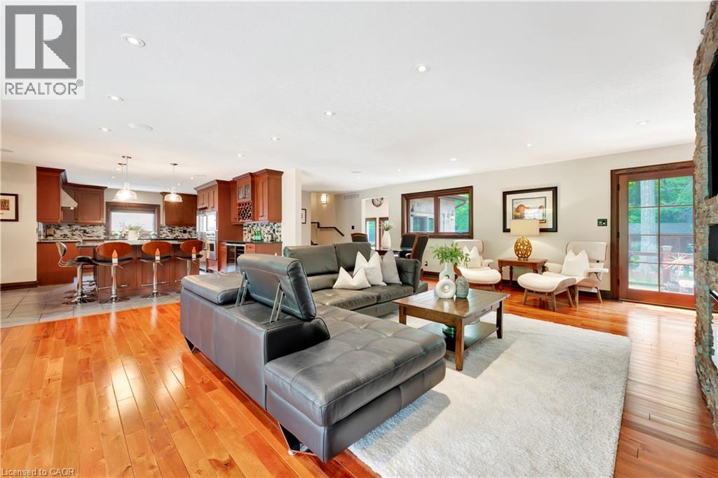 11 MAPLE HILL Drive thumbnail 10