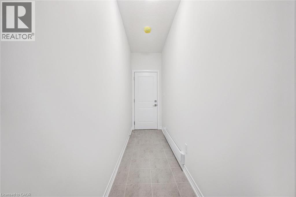 525 ERINBROOK Drive Unit# C062 thumbnail 5
