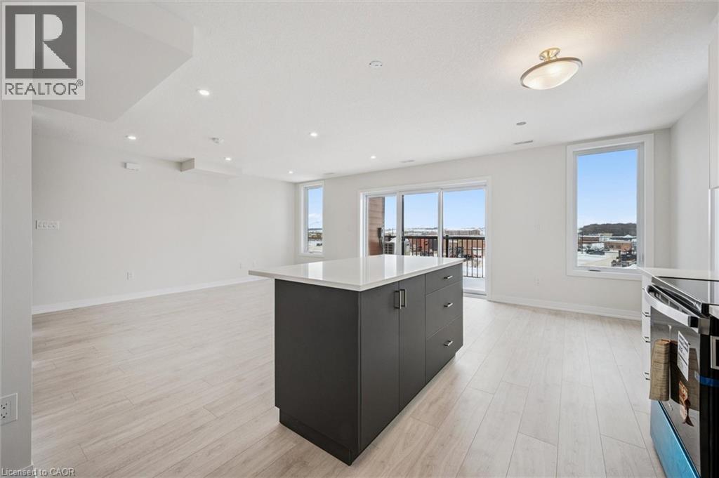 525 ERINBROOK Drive Unit# C062 thumbnail 11
