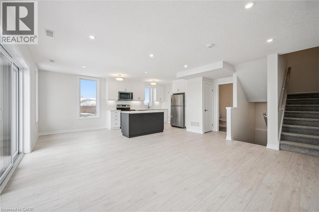 525 ERINBROOK Drive Unit# C062 thumbnail 7