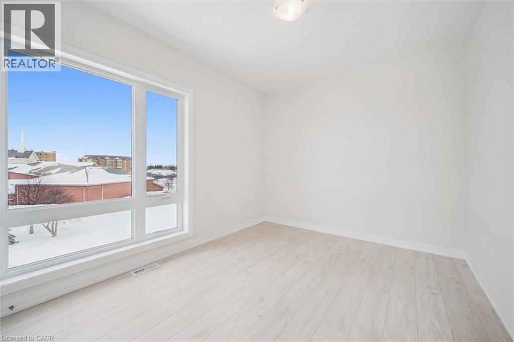 525 ERINBROOK Drive Unit# C062 thumbnail 21