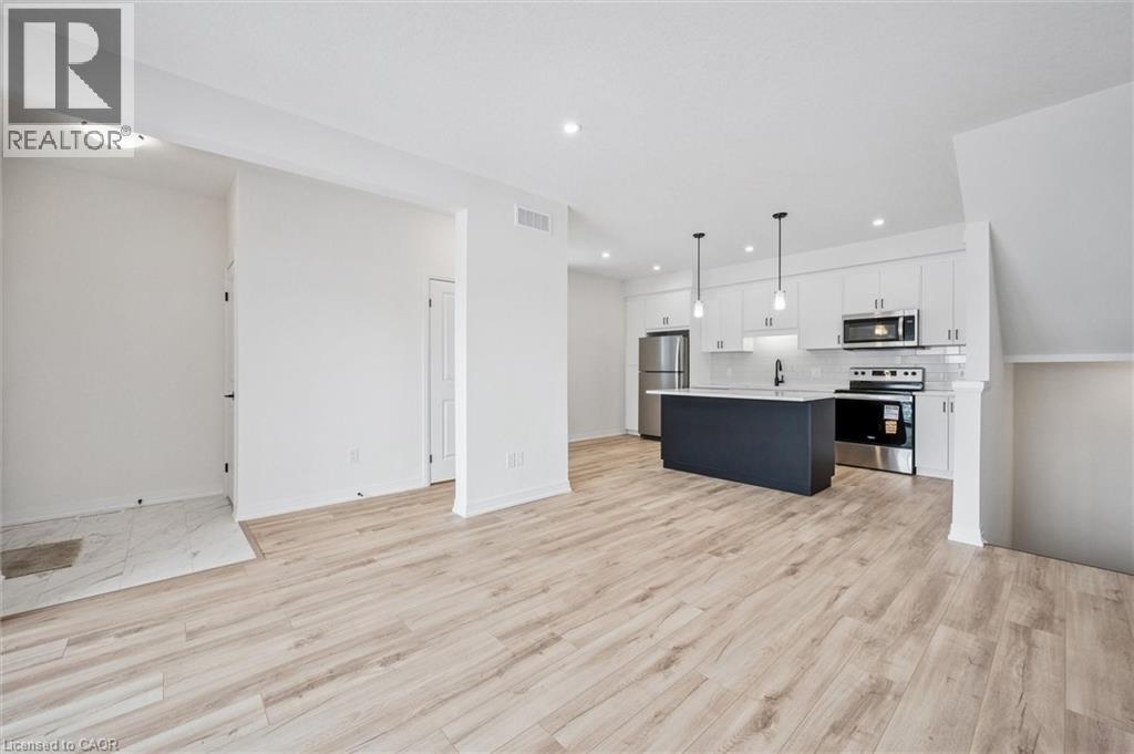 525 ERINBROOK Drive Unit# C061 thumbnail 5