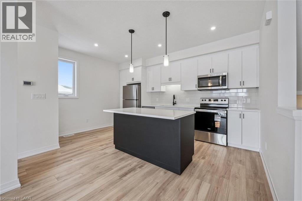 525 ERINBROOK Drive Unit# C061 thumbnail 9