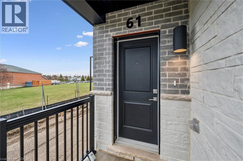 525 ERINBROOK Drive Unit# C061 thumbnail 3