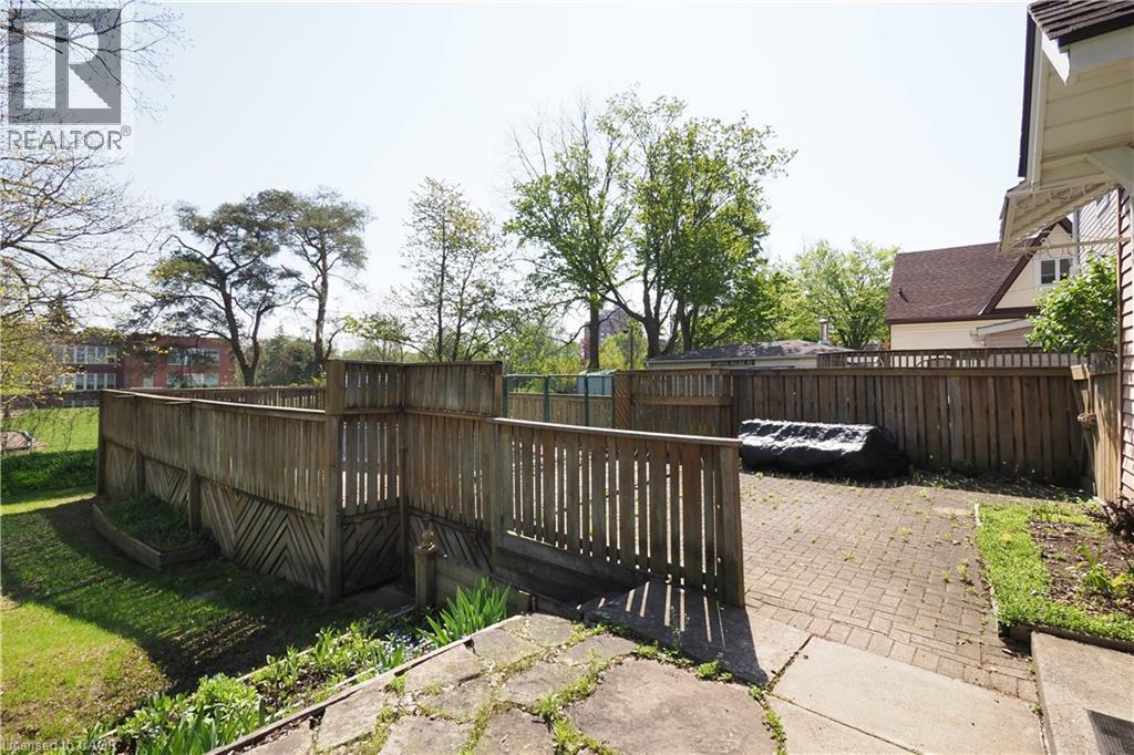 100 NORTH Drive thumbnail 30