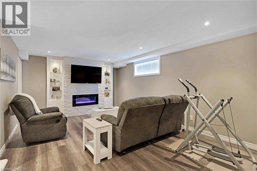 31 TOWNSEND Drive Unit# 64 thumbnail 36