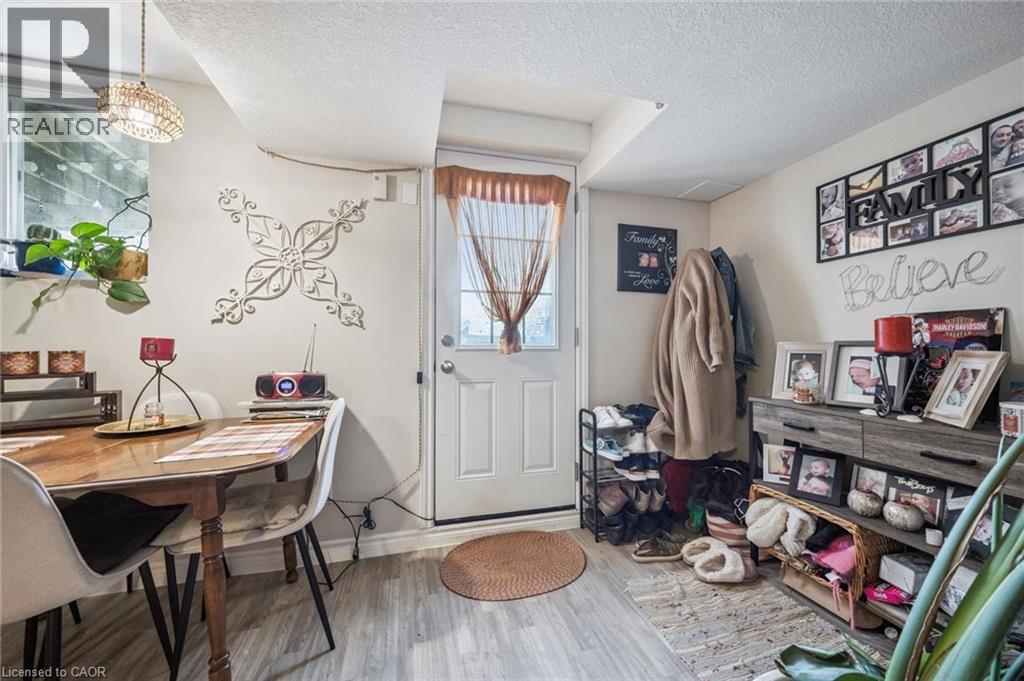 27 VICMOUNT Drive thumbnail 23