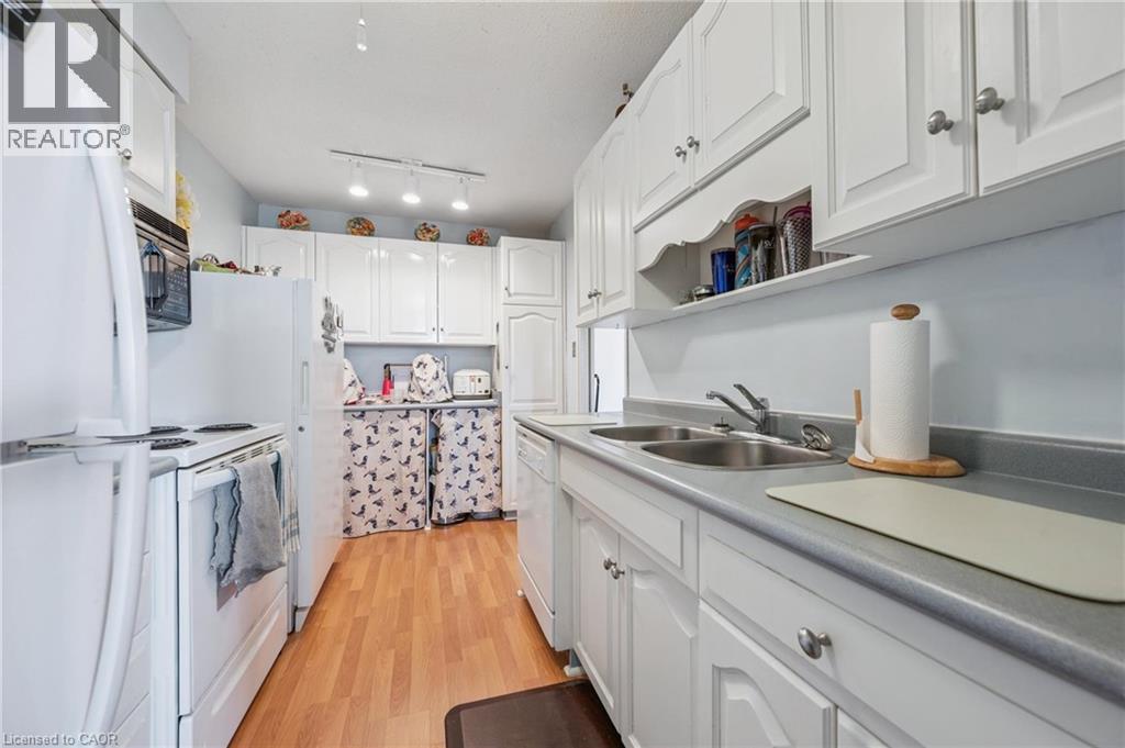 225 HARVARD Place Unit# 1510 thumbnail 5