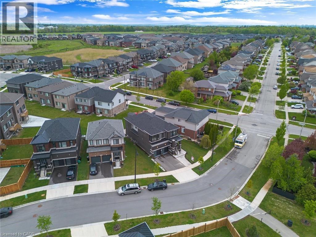 116 CROSSMORE Crescent thumbnail 3