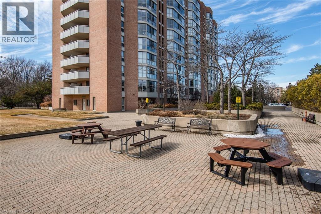 265 WESTCOURT Place Unit# 705 thumbnail 40