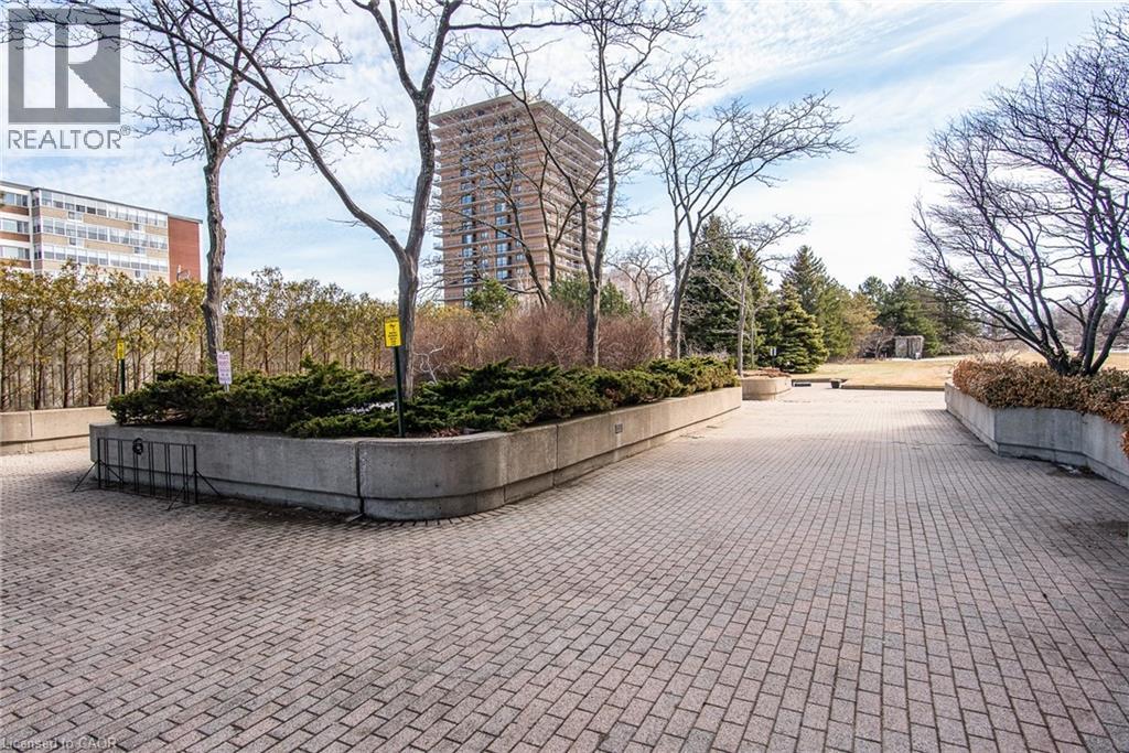 265 WESTCOURT Place Unit# 705 thumbnail 39