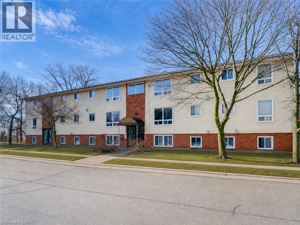 119 CEDAR Street S Unit# 15 thumbnail 2