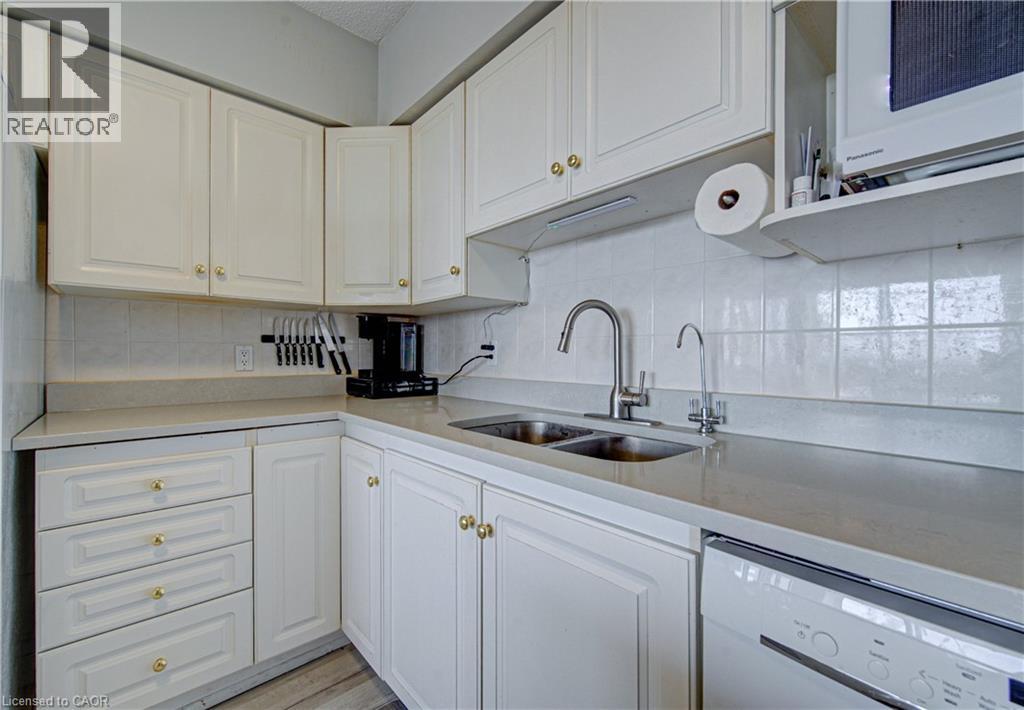 688 PRESTON Parkway Unit# 702 thumbnail 9