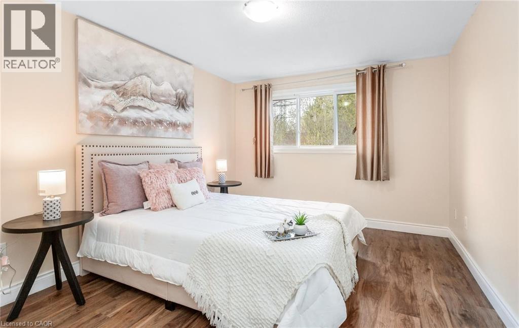 501 GLENELM Crescent thumbnail 27