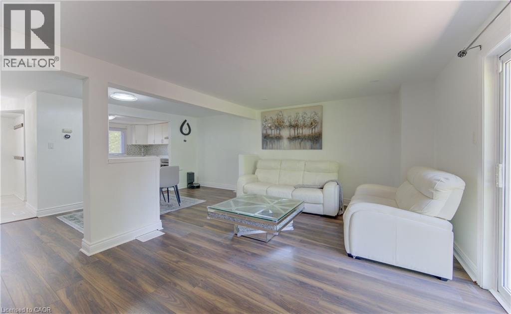32 ENFIELD Drive thumbnail 16