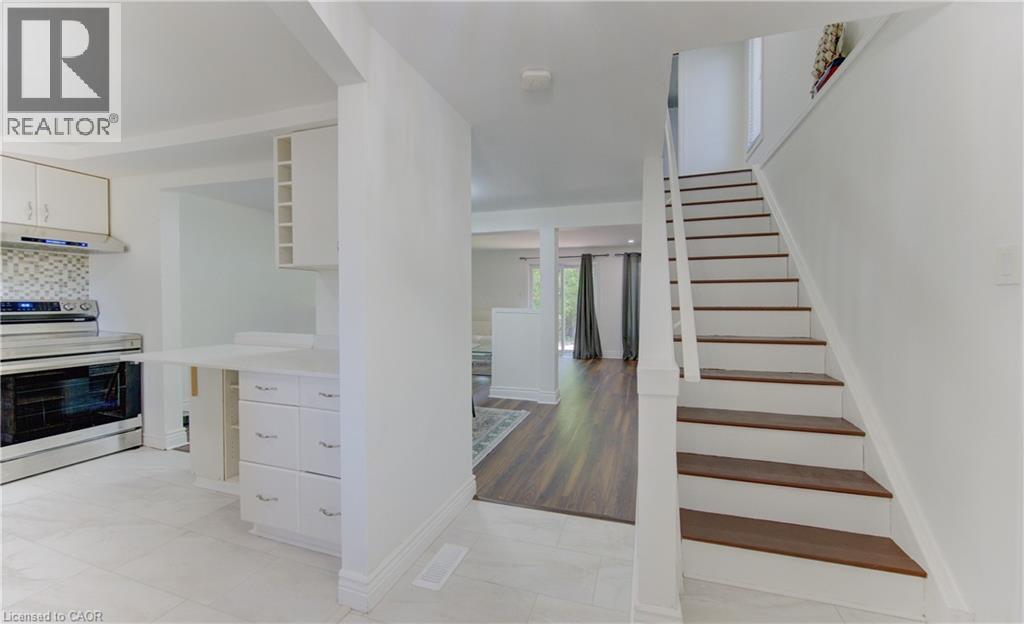 32 ENFIELD Drive thumbnail 6