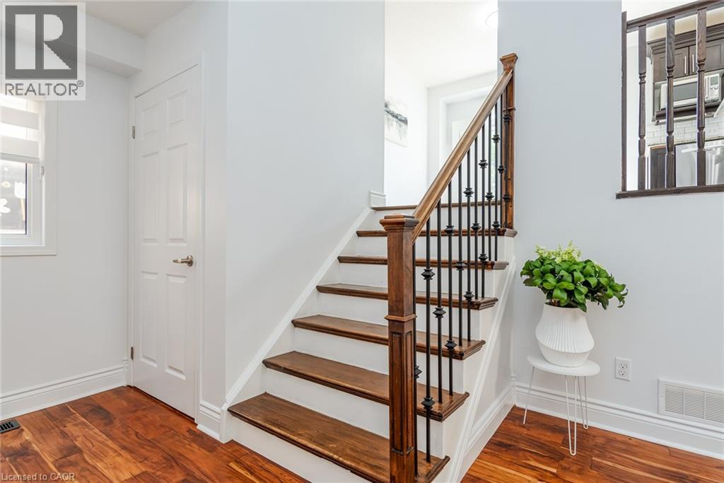 357 PARKVALE Drive thumbnail 17