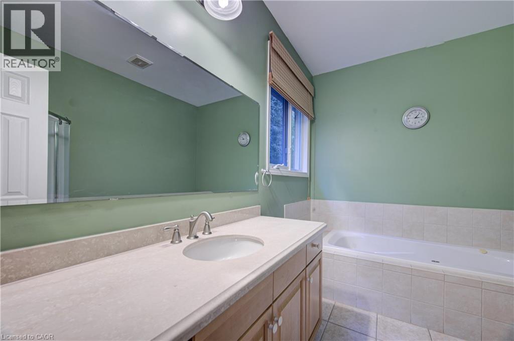 11 CAROLINIAN Lane thumbnail 26