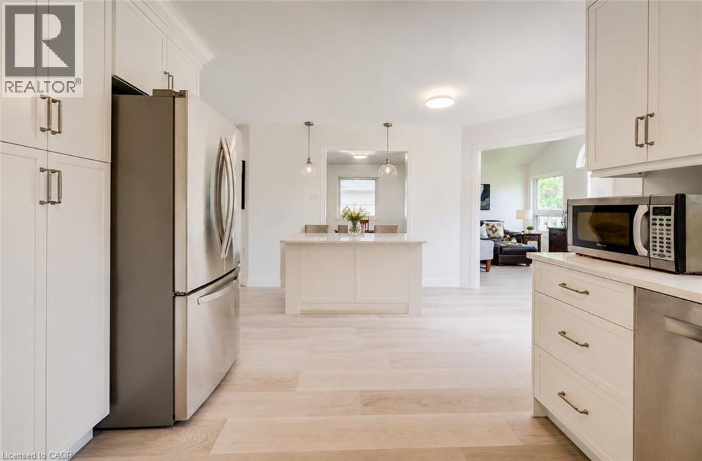 464 NORTHLAKE Drive thumbnail 16