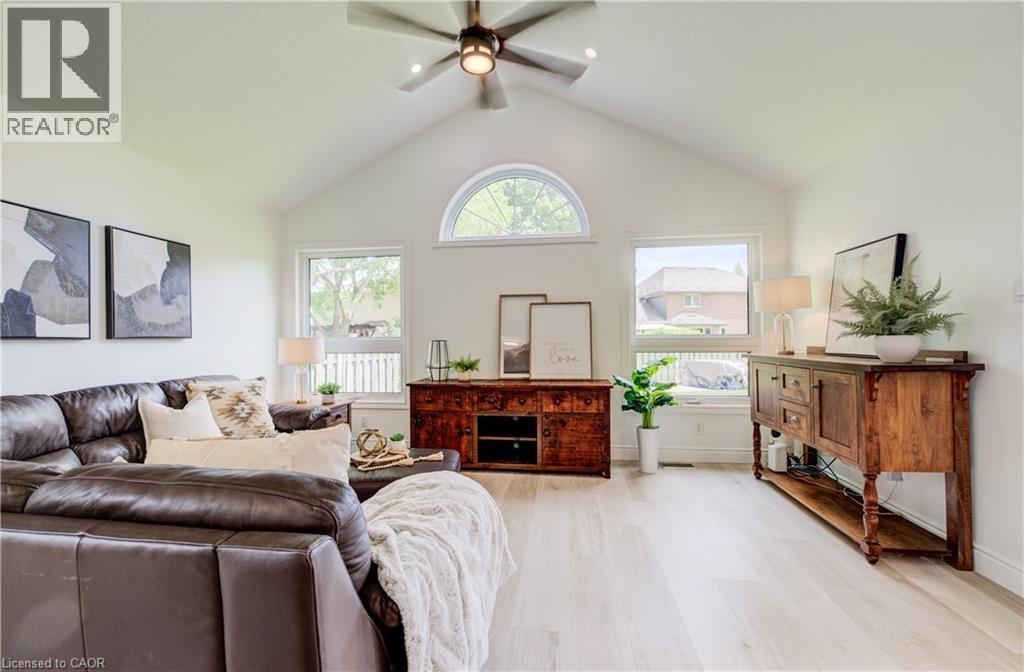 464 NORTHLAKE Drive thumbnail 22