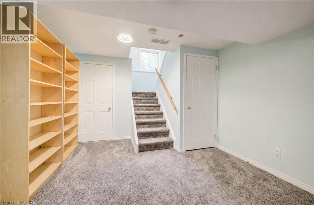 464 NORTHLAKE Drive thumbnail 36