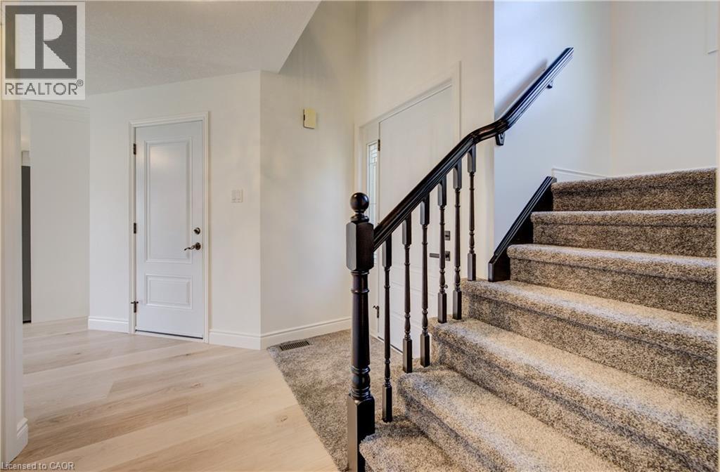 464 NORTHLAKE Drive thumbnail 6