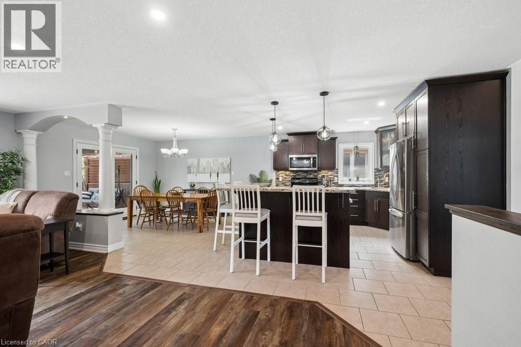 366 TOWNSEND Drive thumbnail 9
