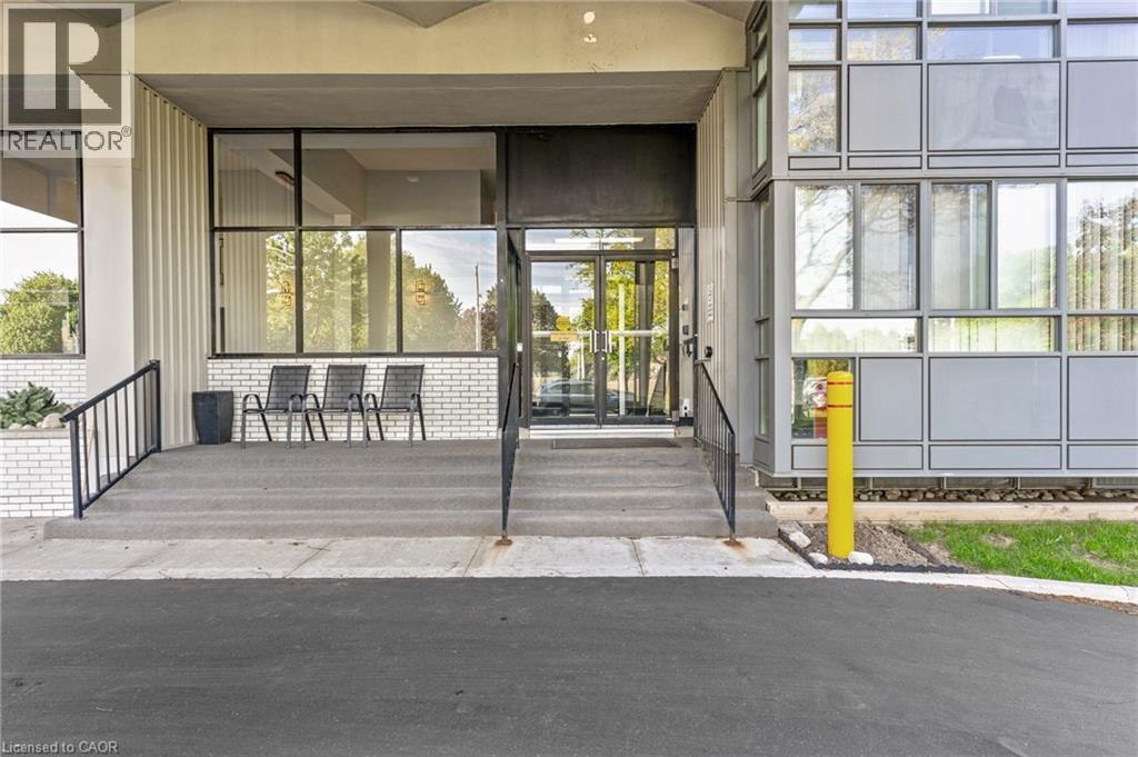 24 MIDLAND Drive Unit# 306 thumbnail 4
