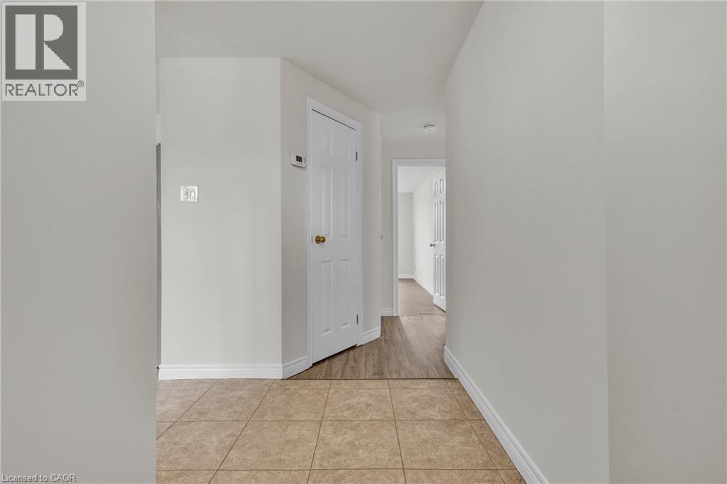 22 BLACKHORNE Crescent thumbnail 9