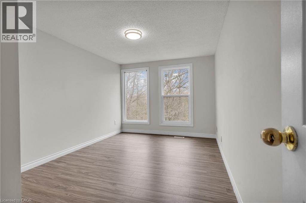 22 BLACKHORNE Crescent thumbnail 19