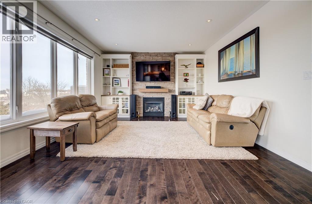 268 EVENS POND Crescent thumbnail 19