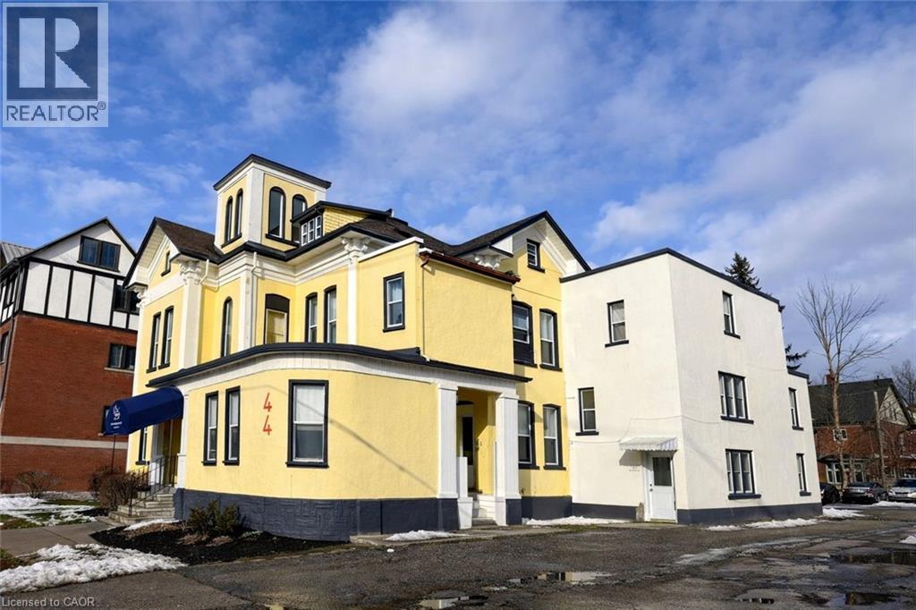 44 WEBER Street W thumbnail 3