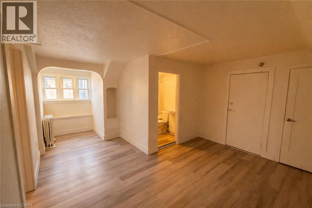 44 WEBER Street W thumbnail 11