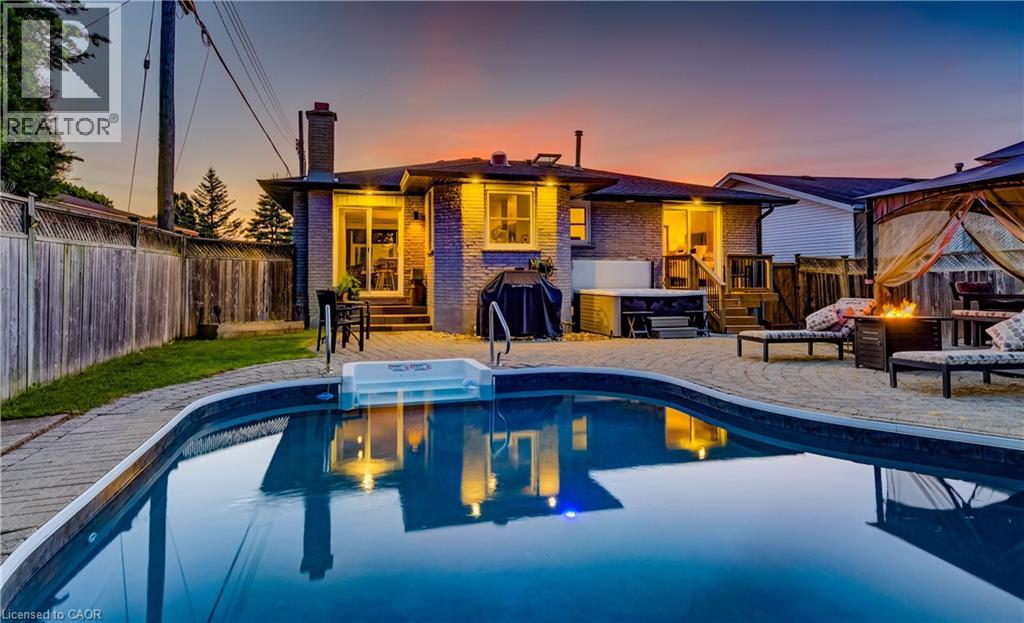 8 ESTHER Avenue thumbnail 20