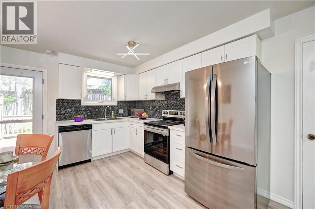 92 PINEMEADOW Crescent thumbnail 14