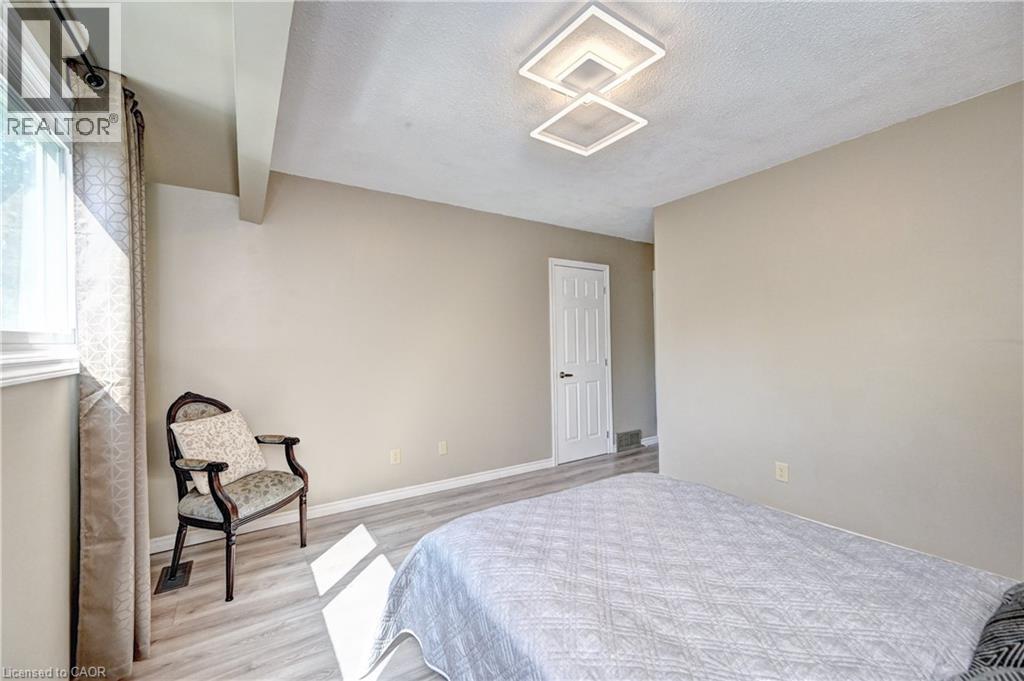92 PINEMEADOW Crescent thumbnail 22