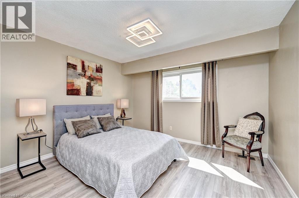 92 PINEMEADOW Crescent thumbnail 24