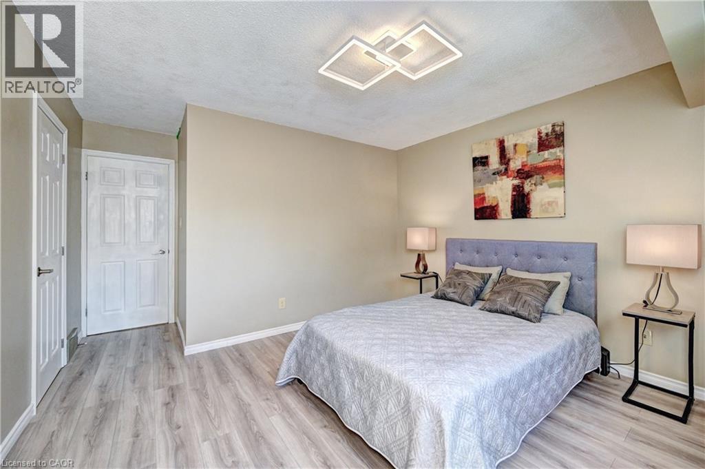 92 PINEMEADOW Crescent thumbnail 25